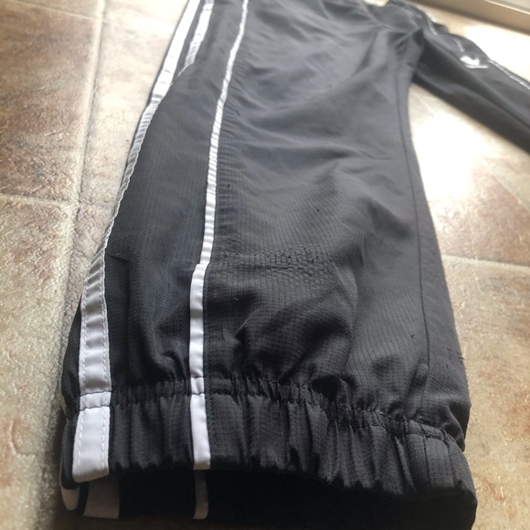 ADIDAS ORIGINALS Authentic Piped Wind Track Pants - Picture 4 of 5